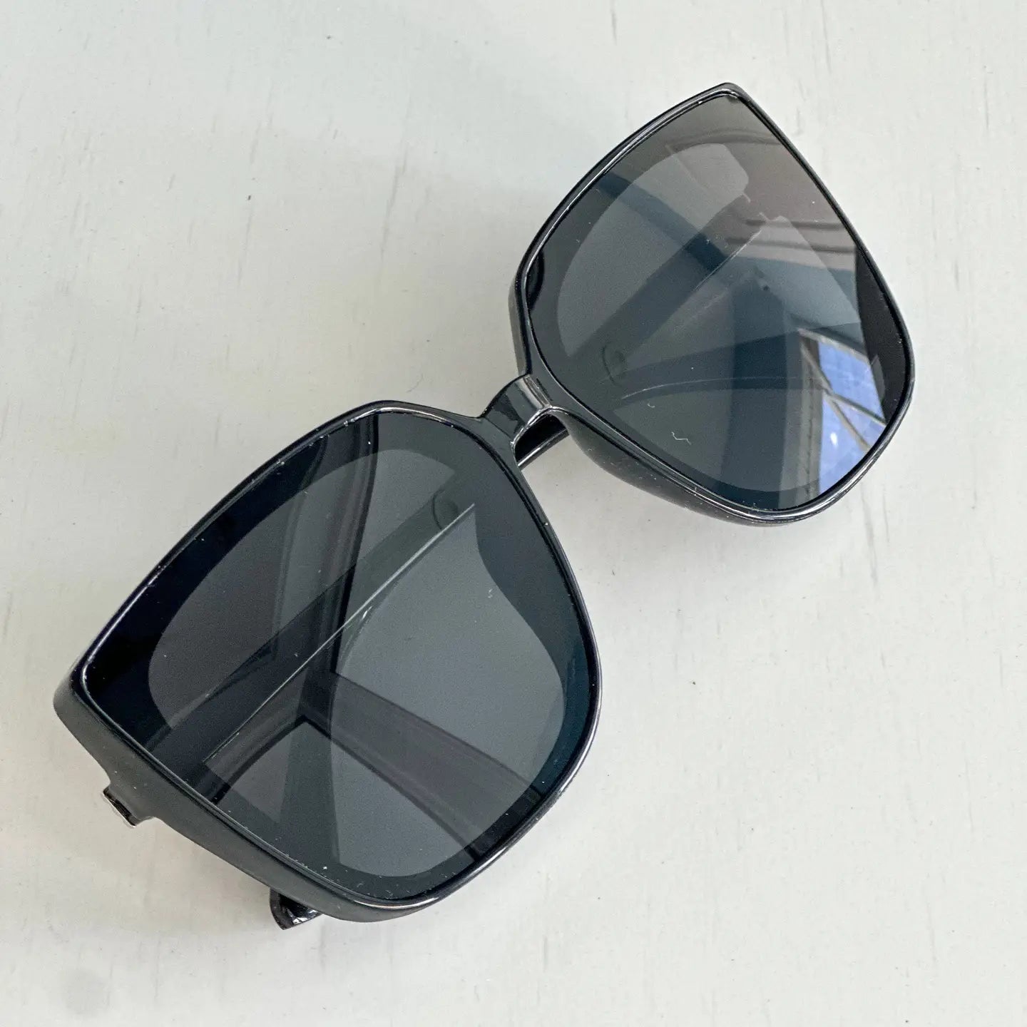 Cleo Cat Eye Sunglasses "Black" - Amyliz Collections