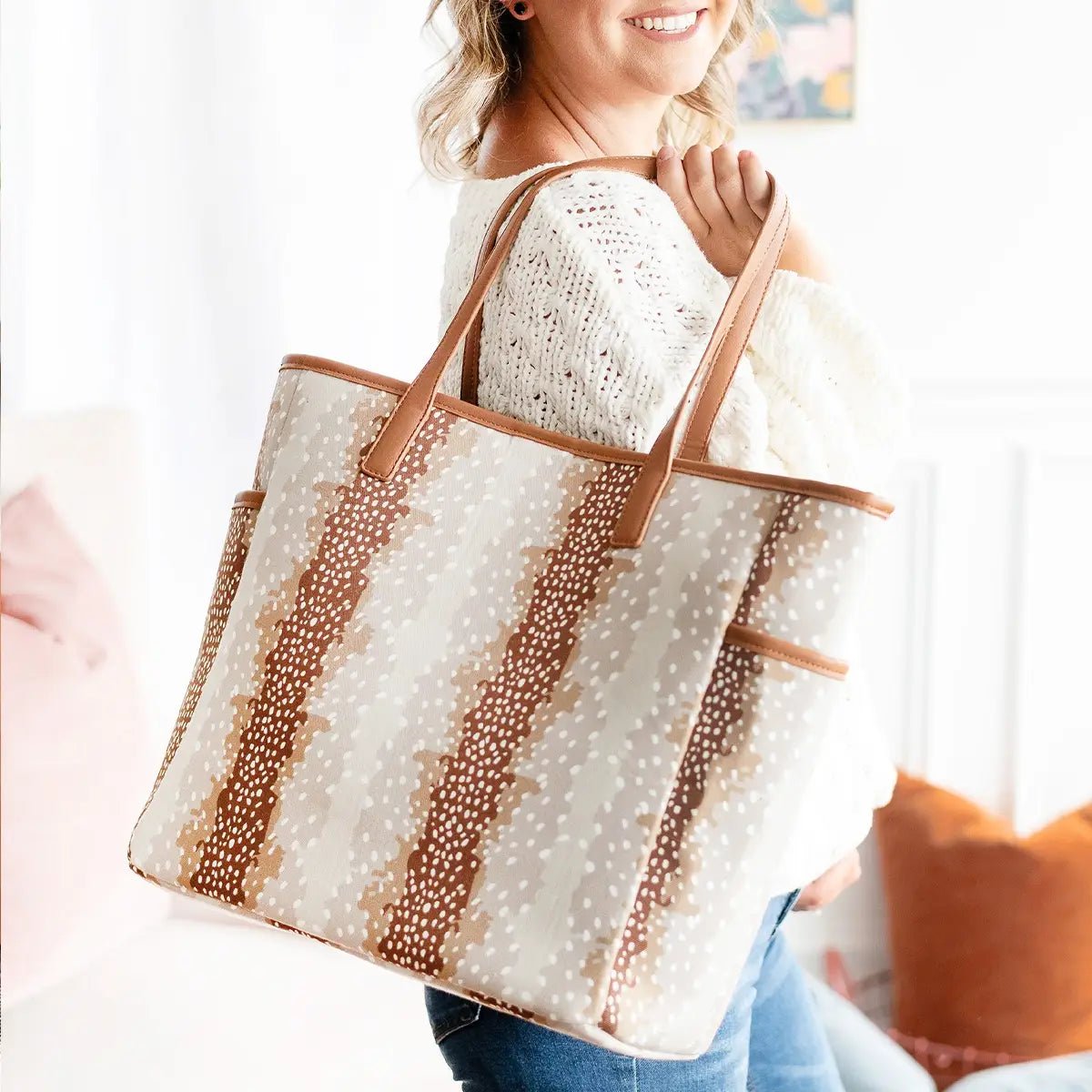 Fawn Hayden Tote - Amyliz Collections