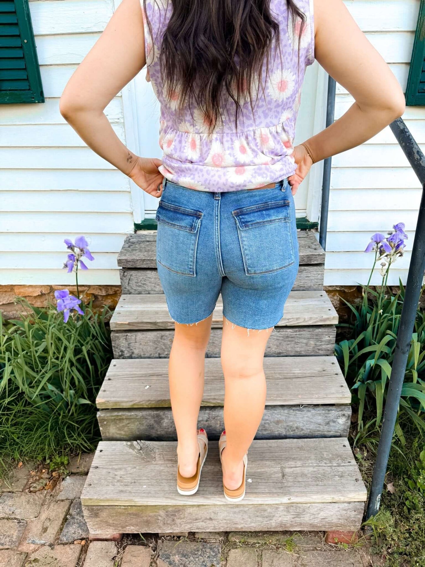 Wanderlight Judy Blue Bermuda Shorts - Amyliz Collections